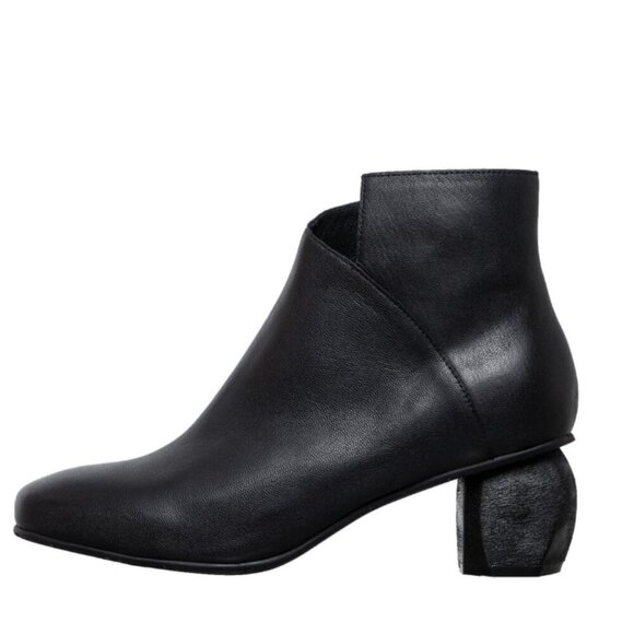 Antelope Ankle Boots Perrin Geometric Heel sz 37 6.5 US Black New Anthropologie - Picture 1 of 9